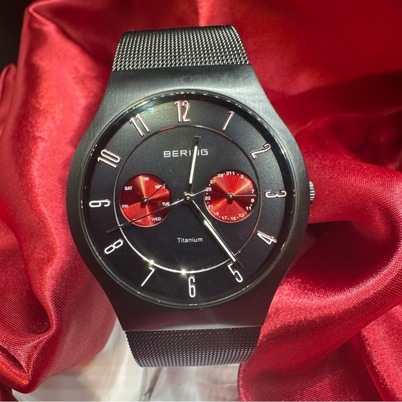 Bering Titanium Men’s Watch Black/Red Subdials 11939-229 - Picture 4 of 16